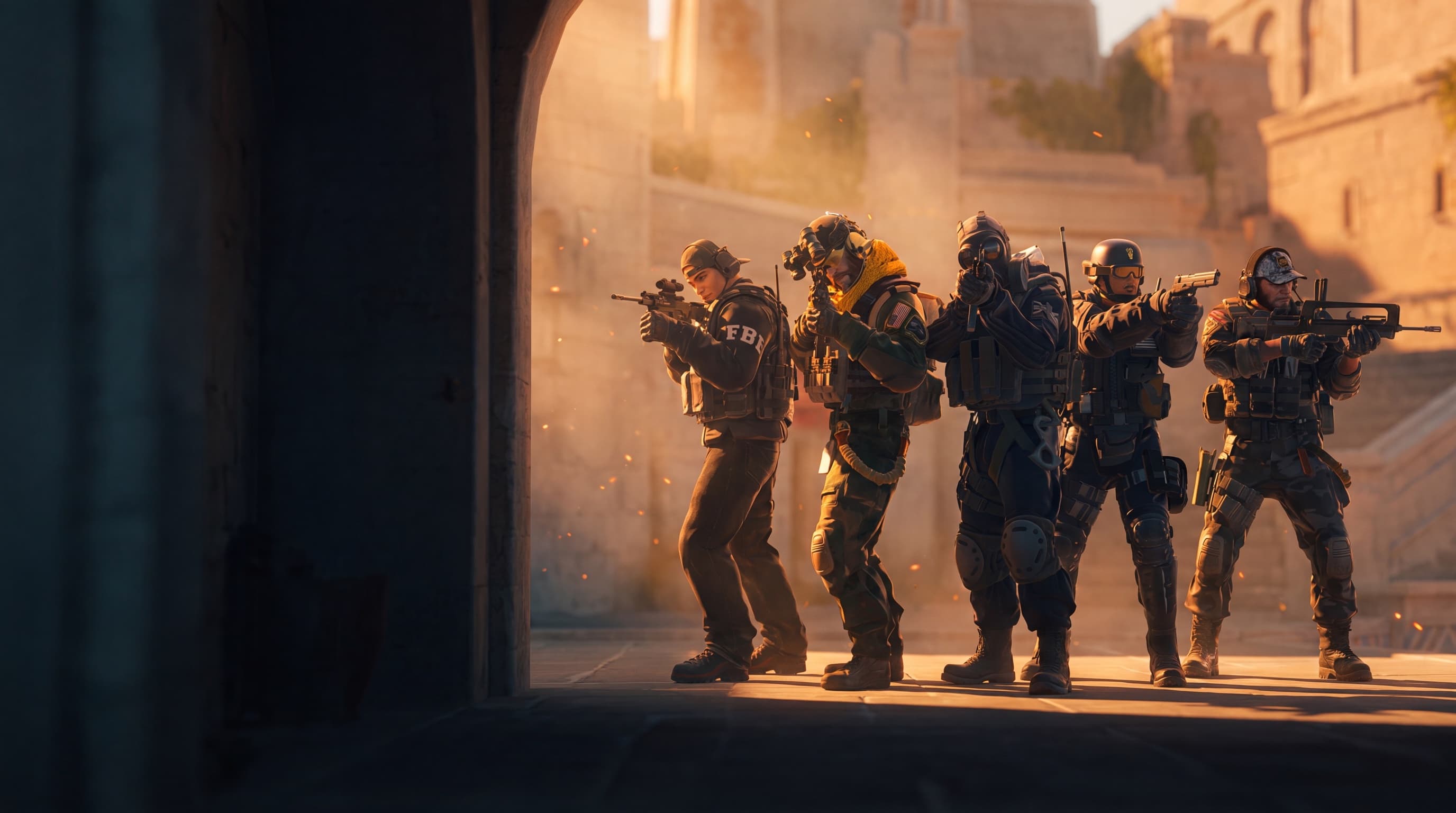 Esquadrão de operadores de CS2 em posição de combate
